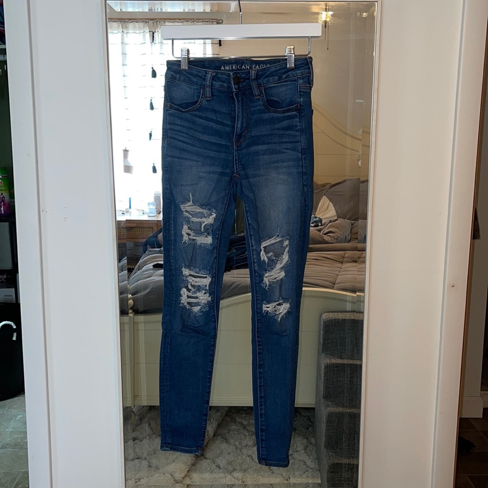 American Eagle Distressed Hi-Rise Jeggings